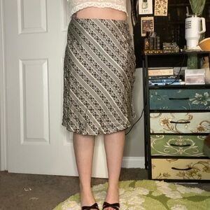 PERFECT Y2K Office Siren Black White Retro Patterned Flared Pencil Midi Skirt